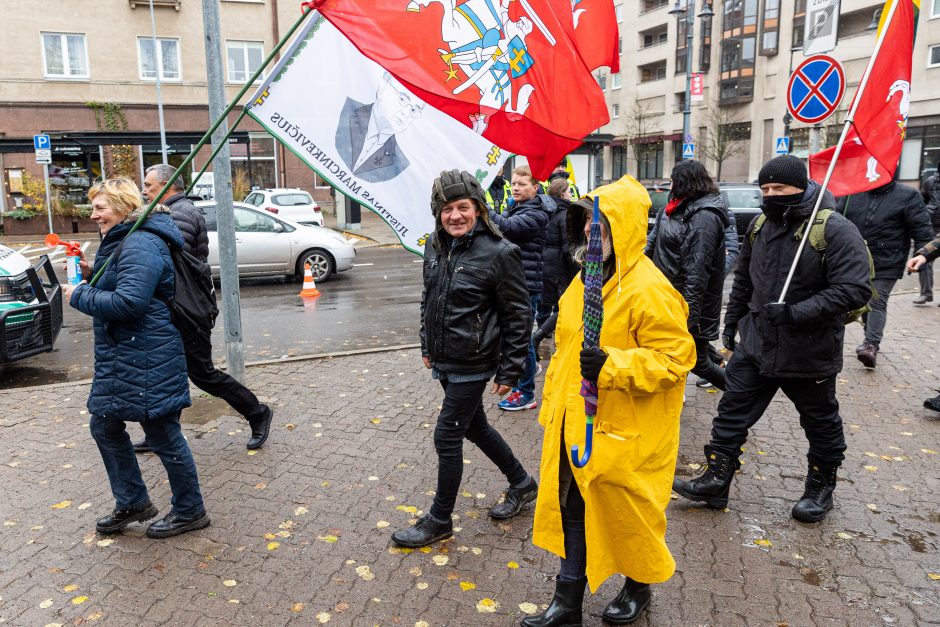 Protestas dėl NT mokesčio: jeigu matysiu, kad iš manęs atima namus, aš juos sudeginsiu