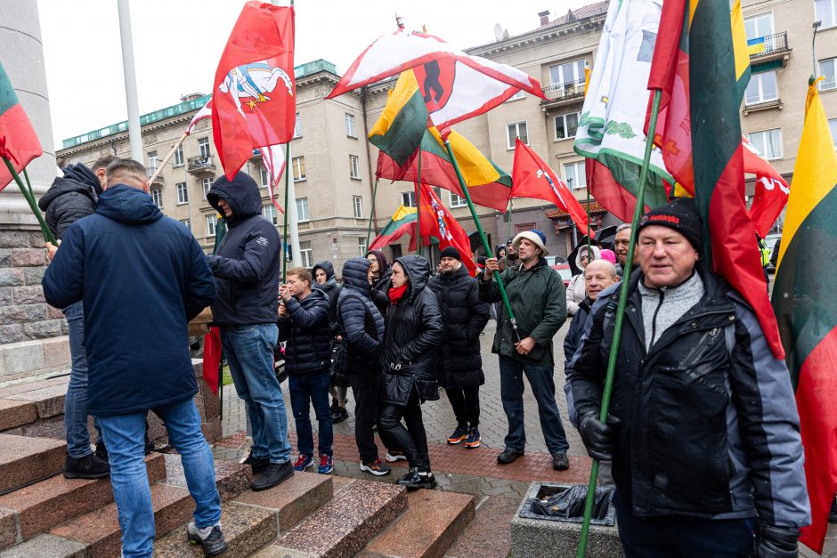 Protestas dėl NT mokesčio: jeigu matysiu, kad iš manęs atima namus, aš juos sudeginsiu