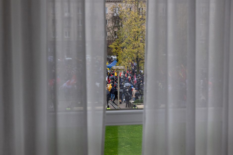 Protestas dėl NT mokesčio: jeigu matysiu, kad iš manęs atima namus, aš juos sudeginsiu