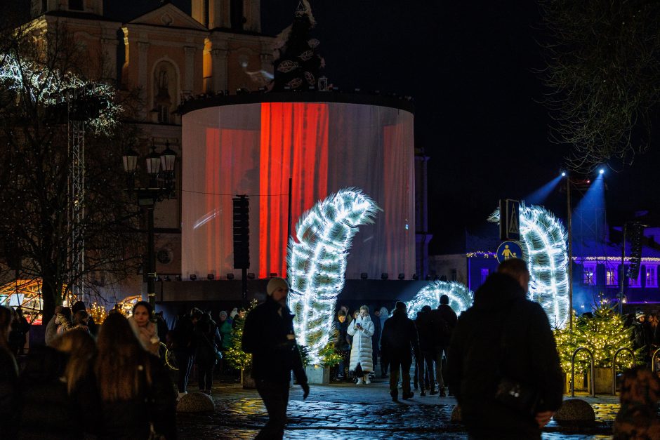 Kaunas plūsta į Rotušės aikštę: Kalėdų eglės įžiebimą lydės žinomų atlikėjų koncertas