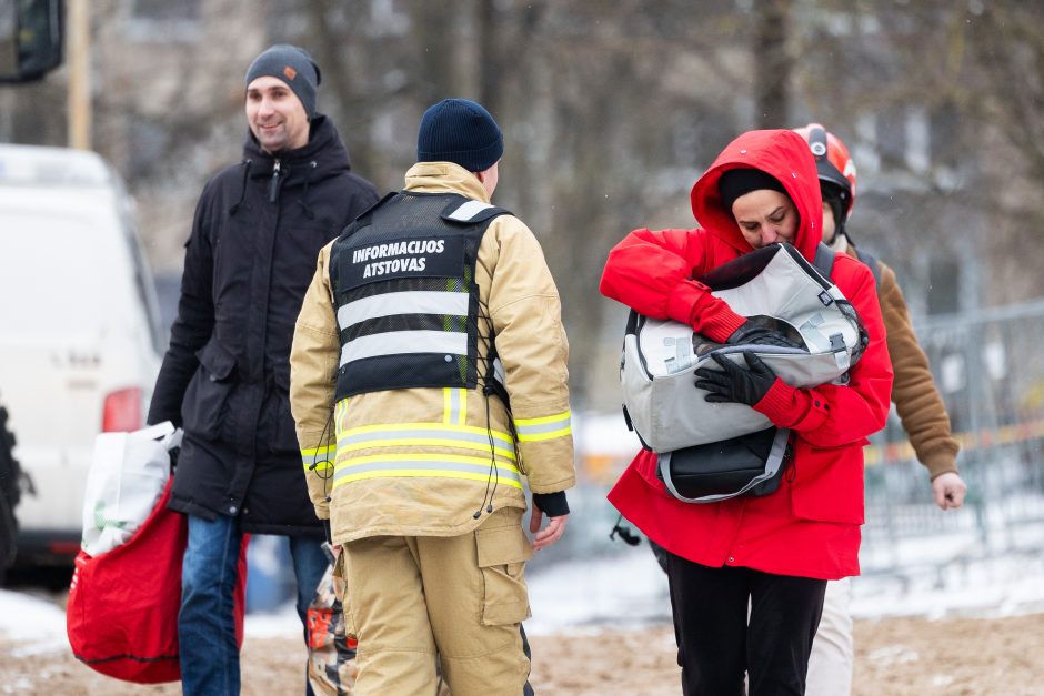 Pareigūnai neigia gandus: į vėliau sprogusį Viršuliškių daugiabutį vyko dėl kitos priežasties