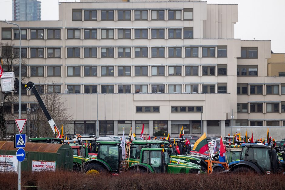 Žemdirbių technika penktadienį išvažiuos iš Vilniaus