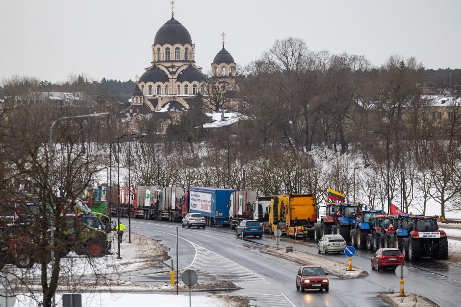 Žemdirbių technika penktadienį išvažiuos iš Vilniaus