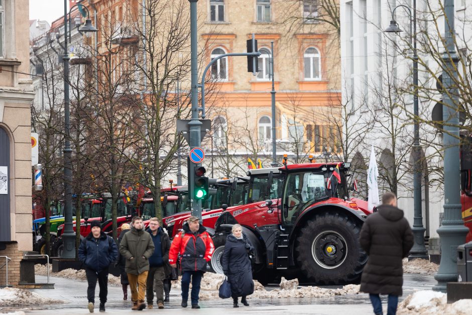 Žemdirbių technika penktadienį išvažiuos iš Vilniaus