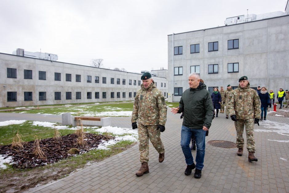 Pirmasis toks Lietuvoje: Šilalės rajone atidarytas karinis miestelis