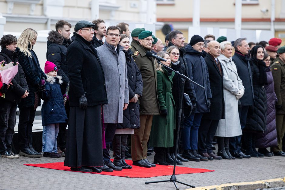 Iškilminga ceremonija: Kasčiūnas Šakalienei perleido vadovavimą KAM