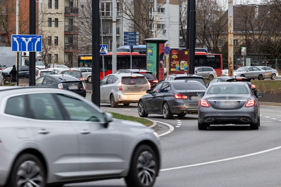 Vilniuje – prieššventinės automobilių spūstys