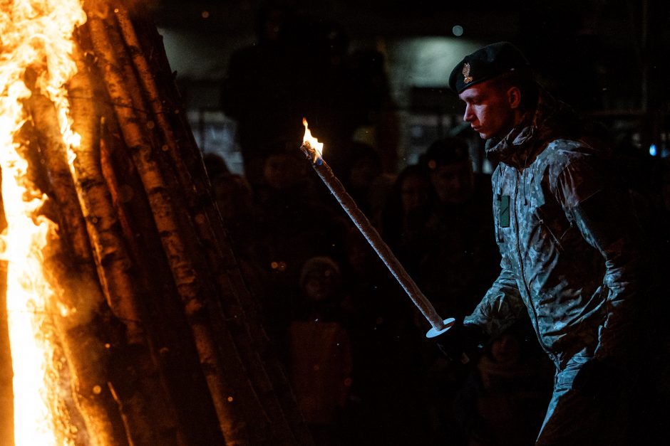 Atminimo laužų uždegimo ceremonija Vilniuje, Nepriklausomybės aikštėje