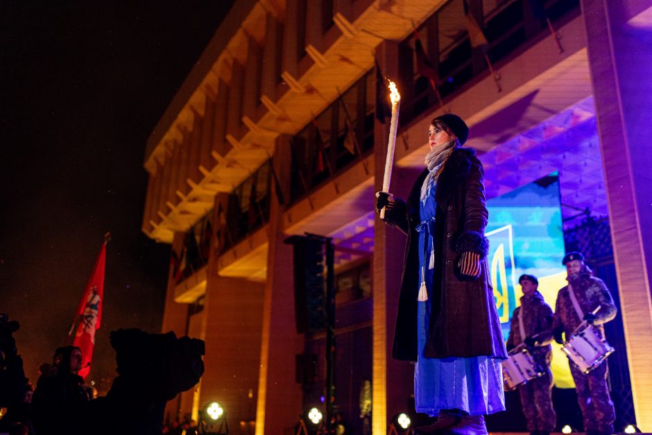 Atminimo laužų uždegimo ceremonija Vilniuje, Nepriklausomybės aikštėje