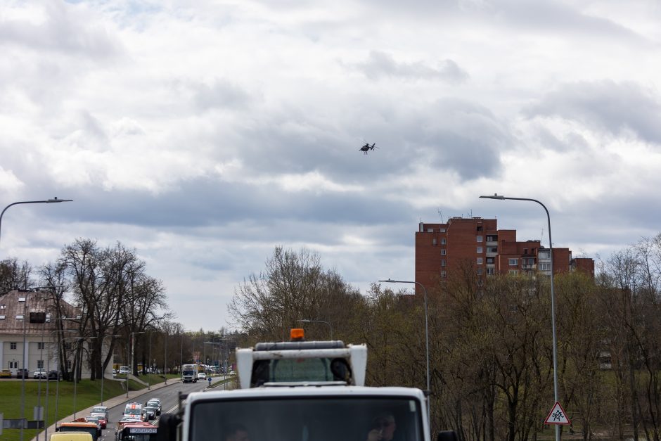 Pasieniečių sraigtasparniu iš Kauno į Vilnių atskraidinta donoro širdis