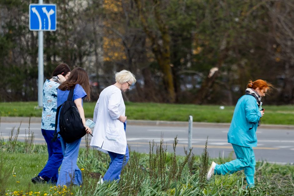 Pasieniečių sraigtasparniu iš Kauno į Vilnių atskraidinta donoro širdis