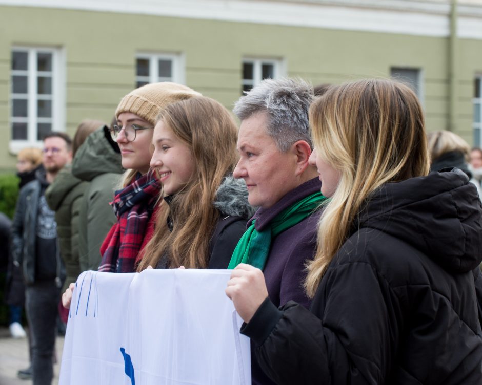 Prie Prezidentūros LGBT bendruomenę palaikė ir žinomi žmonės: žėrė kritiką valstybės vadovui