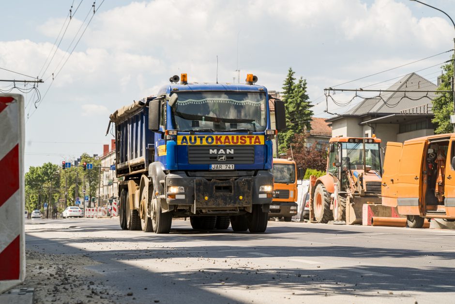 Darbai Savanorių prospekte: ar bus ribojamas eismas?