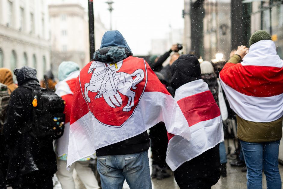 Vilniuje – maždaug dviejų dešimčių baltarusių protestas: norime, kad „vatnikų“ pelkė plėstųsi?