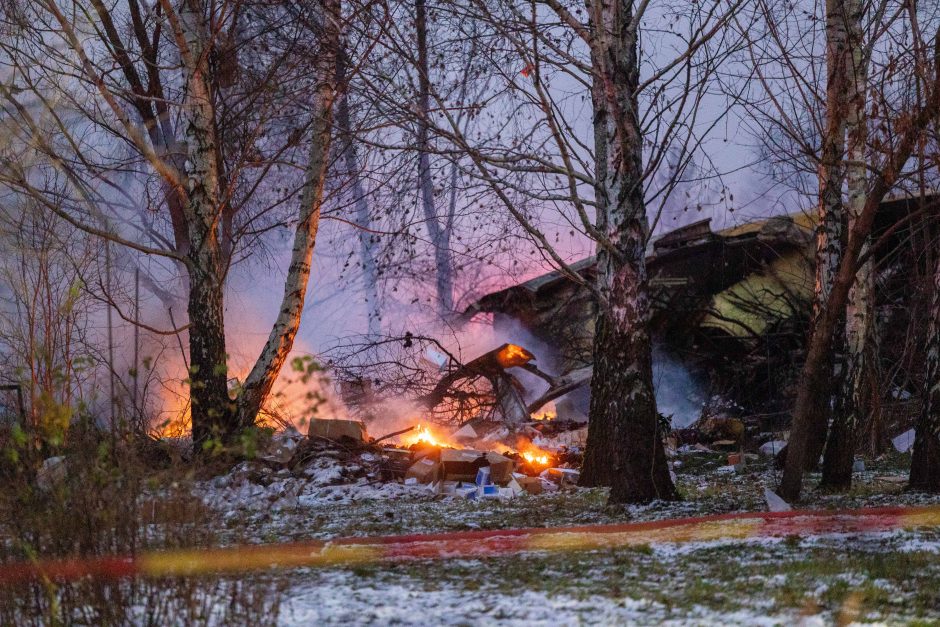 Vilniuje nukrito lėktuvas