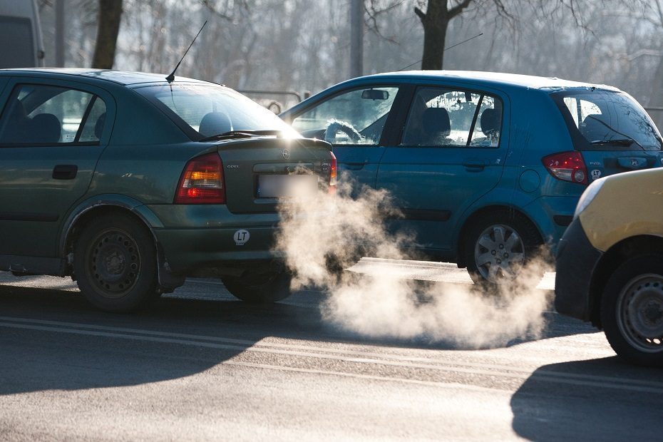 Pasipiktino dėl automobilių taršos patikrinimų: ar nepermokėjo už aparatus?