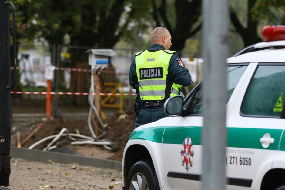 Melagingai pranešta apie sprogmenį Šiaulių policijos komisariate