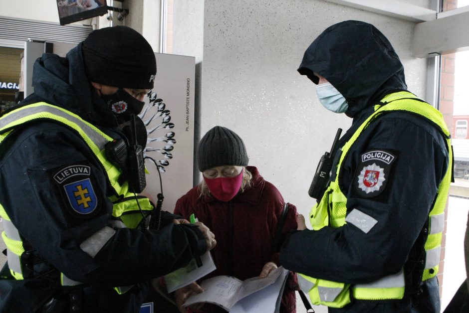 Klaipėdos traukinių stotyje – pareigūnai: jau šiandien vykdė asmenų patikras