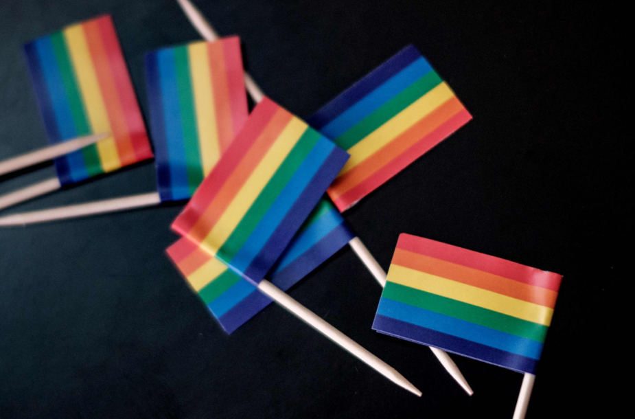 Baltarusija kritikuoja Didžiosios Britanijos ambasadą už LGBT vėliavos iškėlimą