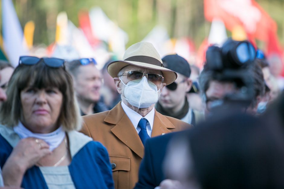 Žinomi žmonės apie „Didįjį šeimos gynimo maršą“: atrodo, kad šią šalį gali išgelbėti tik stebuklas