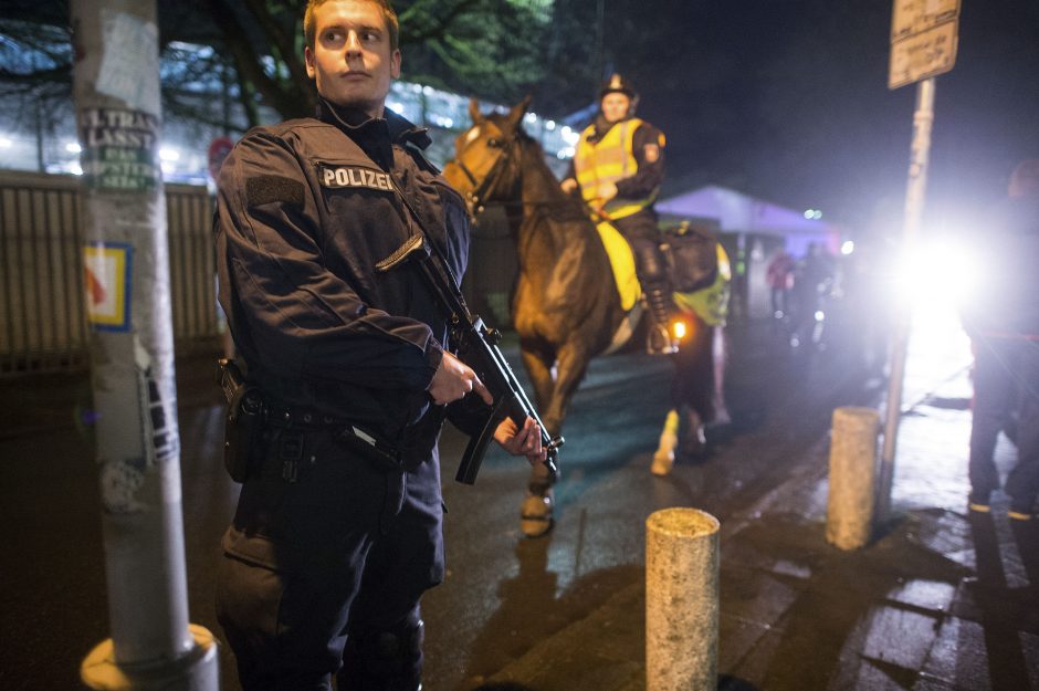 Nyderlandų policiją suglumino virtinė paštu išsiųstų bombų