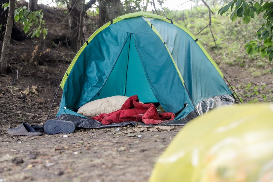 Šokiruojantis savaitgalio išpuolis: benamio padegėjai jau nustatyti?