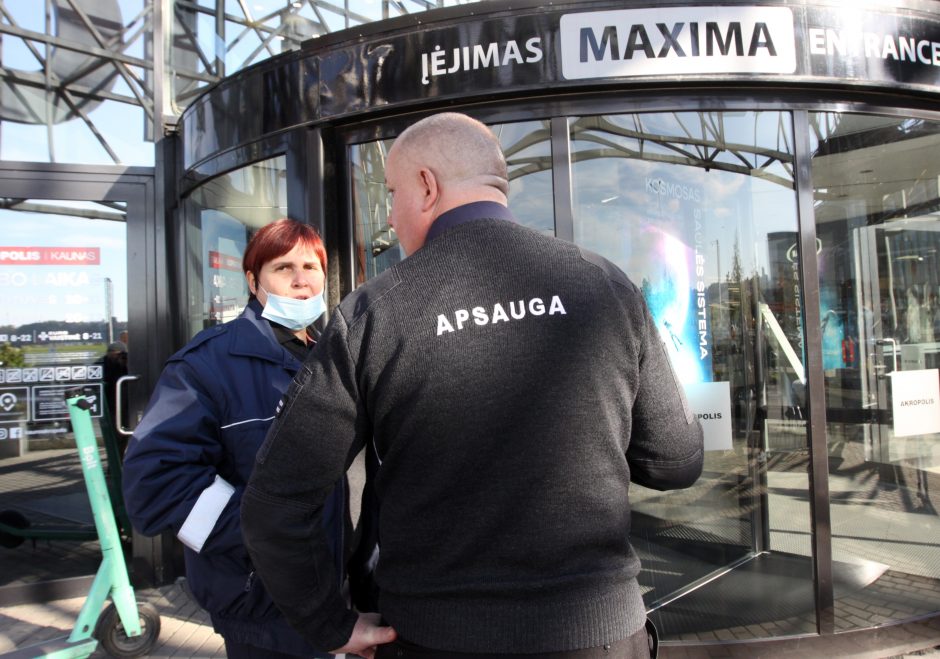 Pareigūnai sprogmenų Kauno „Akropolyje“ nerado, prekybos centras atnaujino darbą