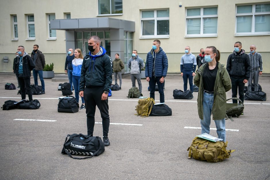 Į Karo akademiją įstojusių merginų skaičius – didžiausias per dešimtmetį