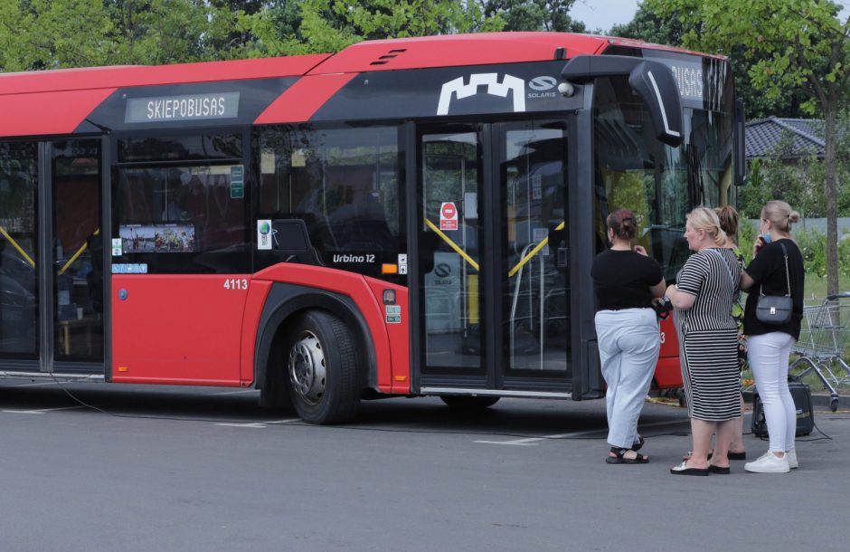 Antradienį prie „Lidl“ parduotuvės Vilniuje gyventojų lauks skiepobusas