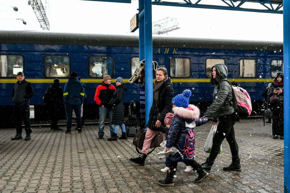 Rusijos derybininkas kaltino Ukrainą blokuojant evakuacijos koridorius, vadino tai karo nusikaltimu