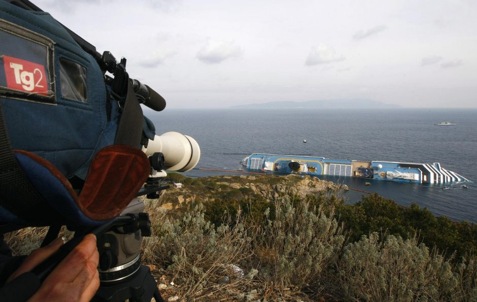 Žiūrovai pagaliau išvys kelto „Costa Concordia“ prisikėlimą