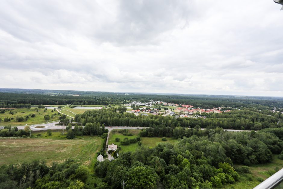 Anšlagas: prie Birštono apžvalgos bokšto eilėje teko laukti ir tris valandas