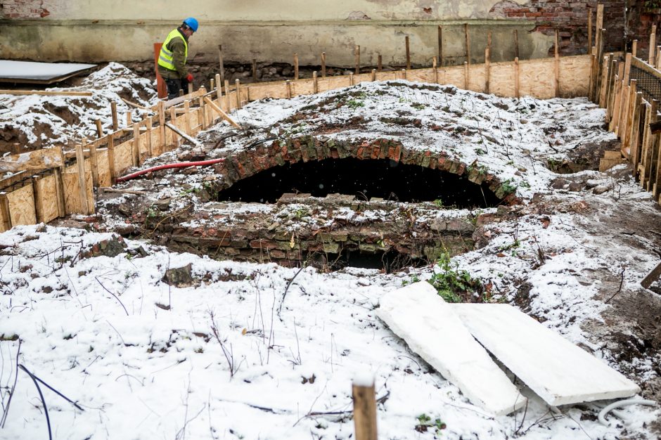 „Marijos radijo“ kiemą kertantys kauniečiai jaučiasi nesaugiai: tik žingsnis iki nelaimės?