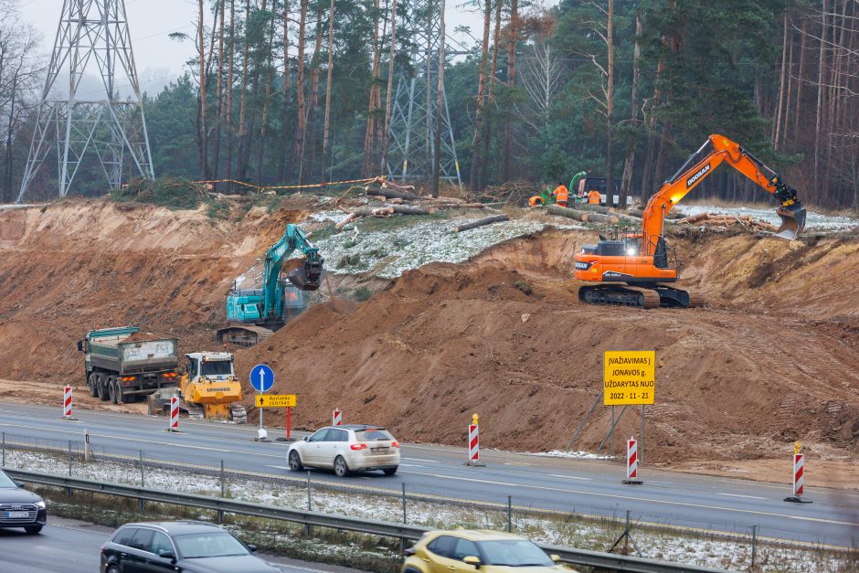 Spūstys, spūstys ir dar kartą spūstys: tilto remontas jau dusina Kauną