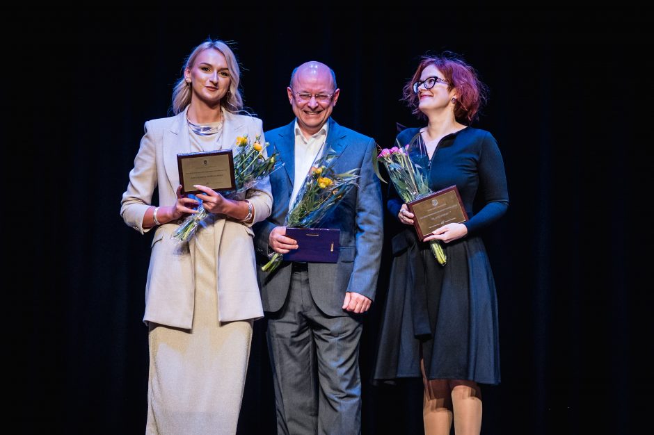 Kaunas iškilmingai paminėjo medicinos darbuotojų dieną: laureatams įteiktos premijos