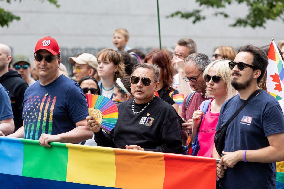 „Vilnius Pride 2023“: į minią vos neįsirėžė automobilis