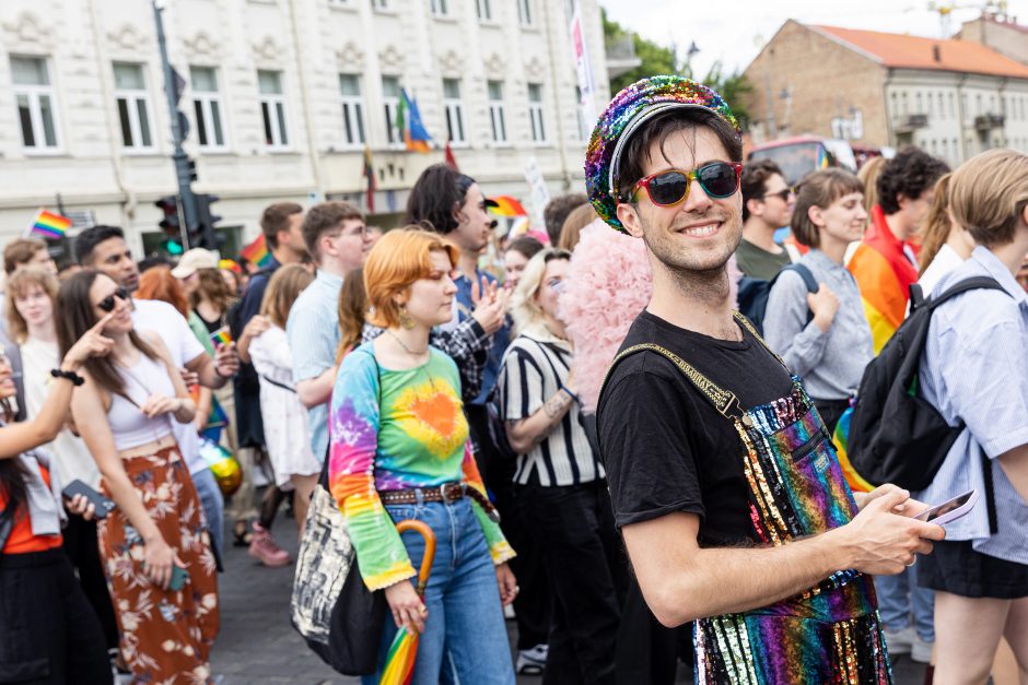 „Vilnius Pride 2023“: į minią vos neįsirėžė automobilis