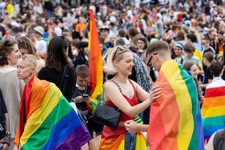 „Vilnius Pride 2023“: į minią vos neįsirėžė automobilis