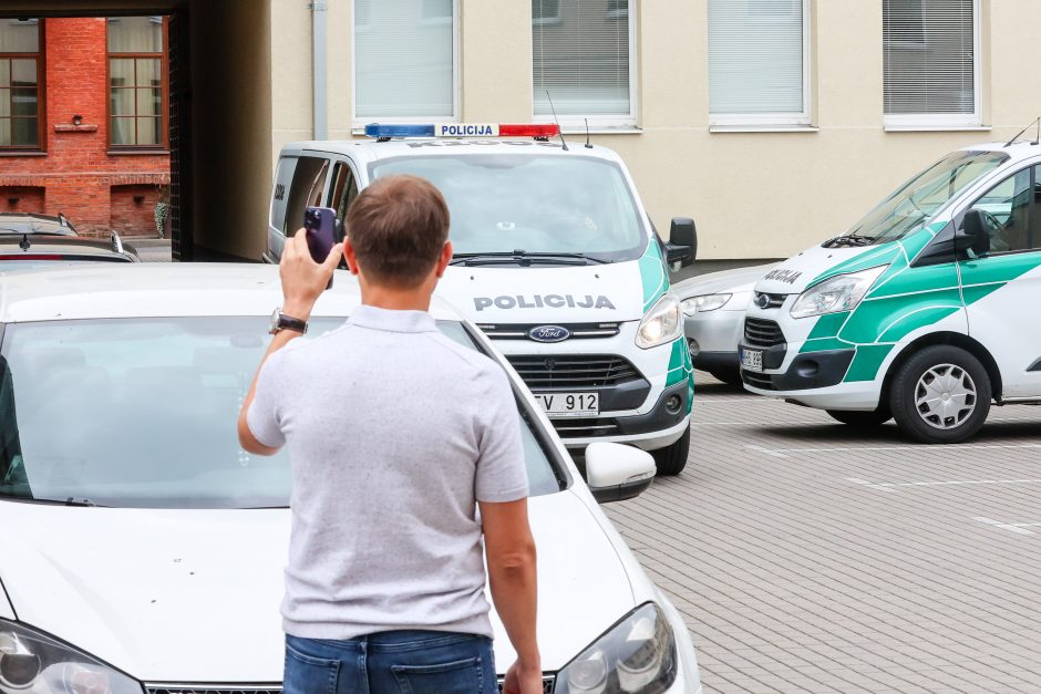 A. Ulvido šou tęsiasi: prie jo prisijungti ir Celofanui policija netrukdė 