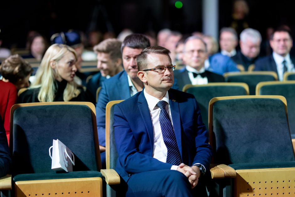 Inauguruotas LSMU rektorius prof. R. Benetis