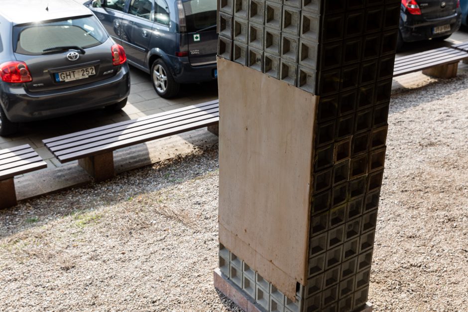 Pavogtos Operos ir baleto teatro žalvarinės apdailos detalės