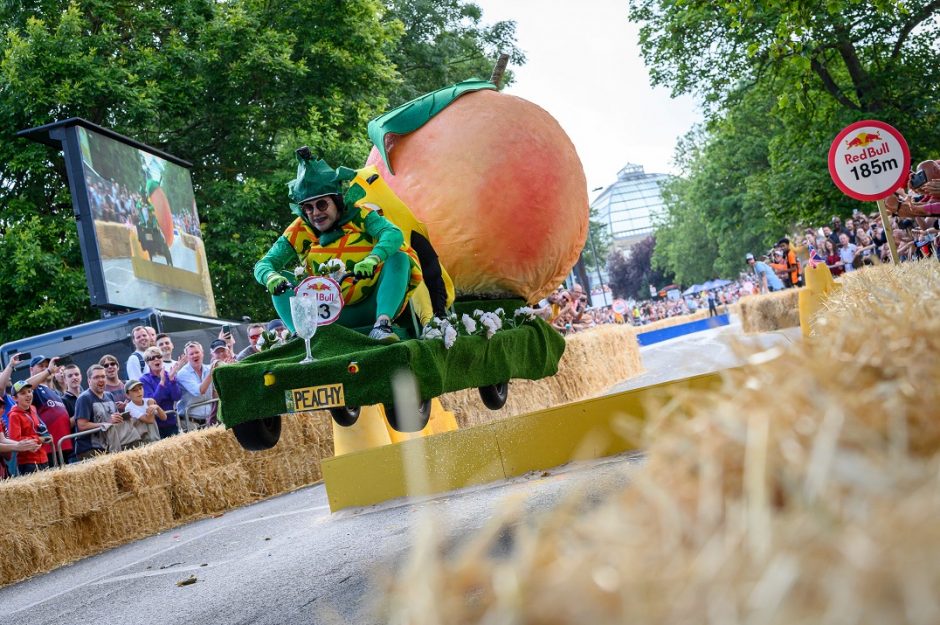 Paskelbta „Red Bull muilinių lenktynių“ programa