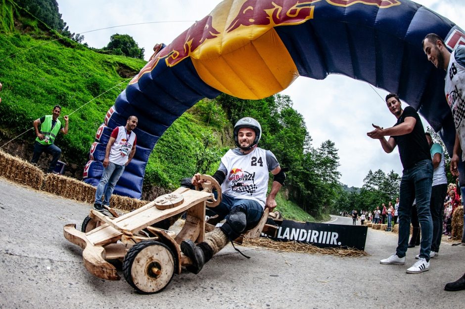 Paskelbta „Red Bull muilinių lenktynių“ programa