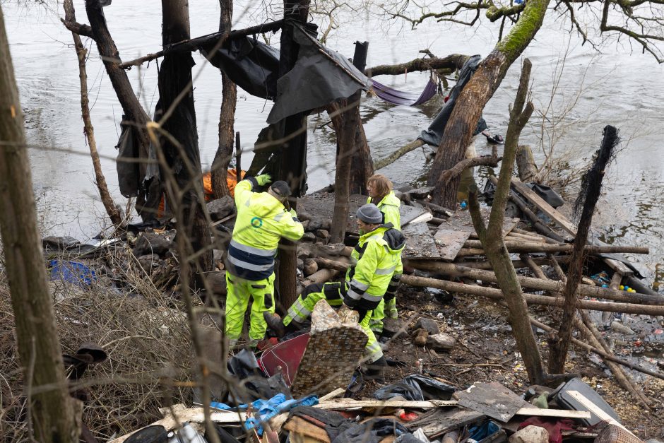 Nugriovė pensininko gūžtą: juk niekam ant sprando nesėdžiu, valgyti neprašau