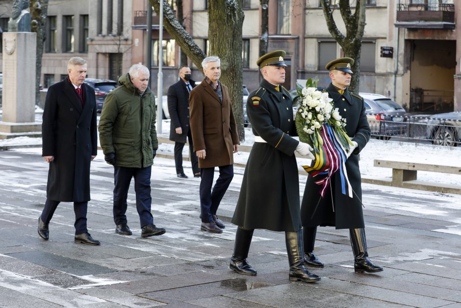 Gynybos ministrai: Baltijos šalys yra pasiruošusios teikti paramą Ukrainai