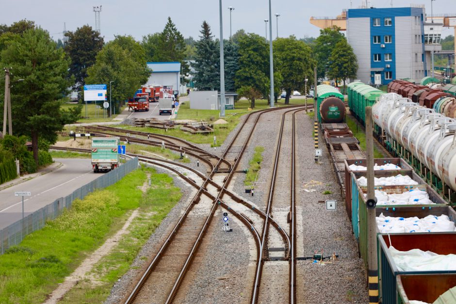 Palemono geležinkelio stotyje – cheminė avarija: teko riboti traukinių eismą 