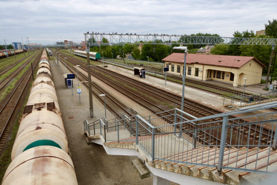 Palemono geležinkelio stotyje – cheminė avarija: teko riboti traukinių eismą 