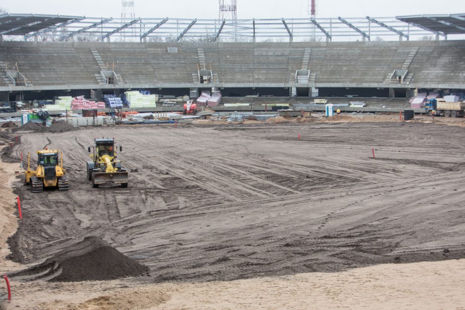 Vilnius griauna stadioną, Kaunas laukia atidarymo