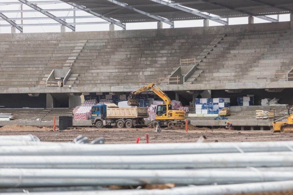 Vilnius griauna stadioną, Kaunas laukia atidarymo