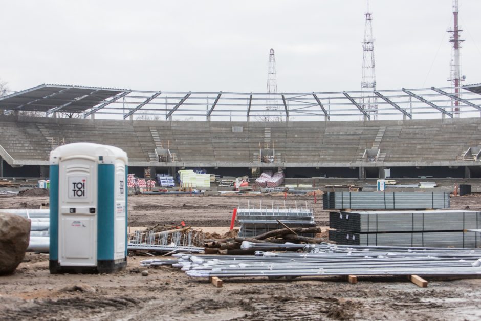 Vilnius griauna stadioną, Kaunas laukia atidarymo